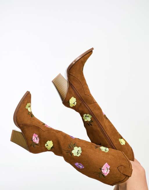 ASOS DESIGN - Catapult - Santiags montantes à talon et détails brodés - Marron