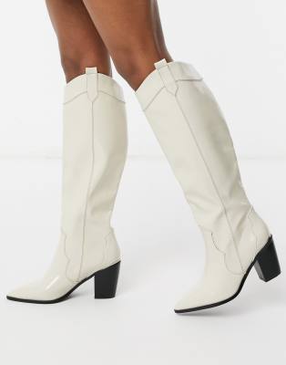 white pull on boots