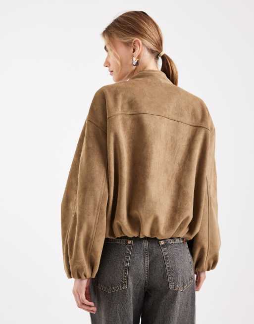 ASOS DESIGN - cazadora bomber de ante sintético con bajo abullonado en tostado, 2 de 4