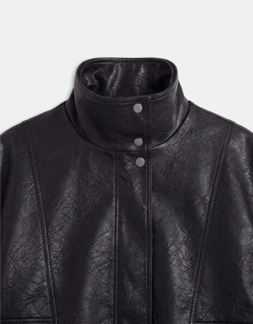 ASOS DESIGN - cazadora bomber oversize efecto cuero negra con cuello alzado, 7 de 7
