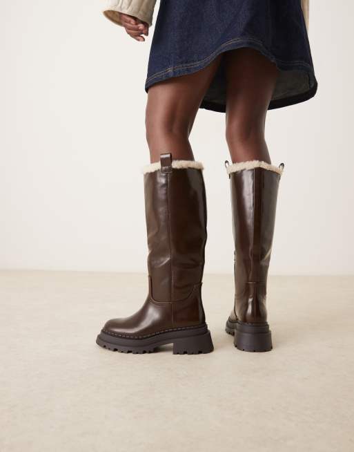 ASOS DESIGN Cecilia chunky flat knee boots in chocolate with borg lining, 4 of 4
