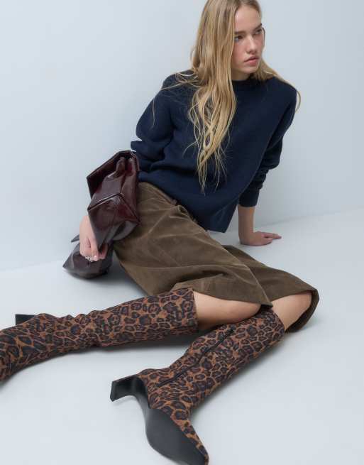 ASOS DESIGN Cedrick bottes à talon genou à bout pointu imprimé léopard, 5 de 5