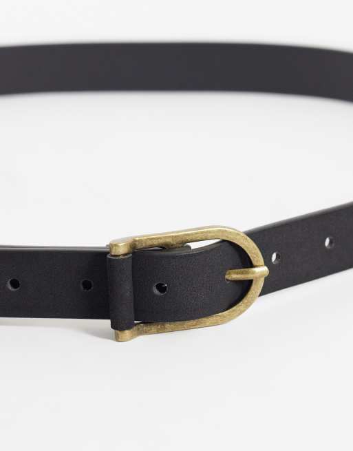 ASOS DESIGN ceinture en daim synthétique à boucle rouleau noire, 2 de 3