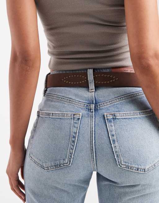 ASOS DESIGN - Ceinture fine taille et hanches ornée de clous en imitation daim - Fauve, 2 de 3