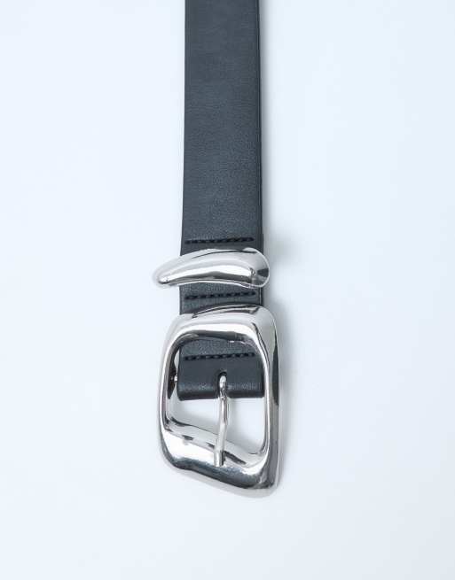 ASOS DESIGN ceinture taille et hanches à boucle asymétrique noire, 4 de 4