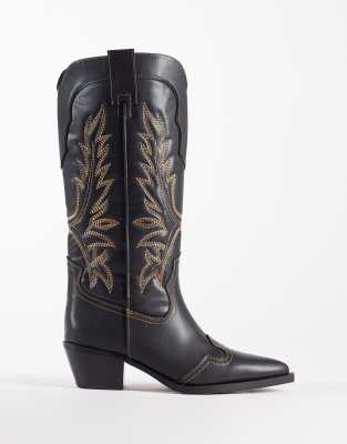 ASOS DESIGN - Celestine - Flache, kniehohe Westernstiefel in poliertem Schwarz