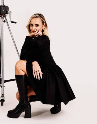ASOS DESIGN CHALLENGE CHUNKY HIGH KNEE BOOTS IN BLACK