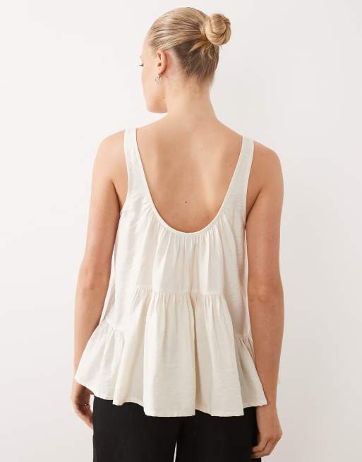 ASOS DESIGN - Champagnefarvet cami-top med peplumkant og dyb rund hals, 4 af 4