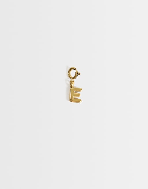 ASOS DESIGN charm E intercambiabile in acciaio inox impermeabile color oro, 1 di 4