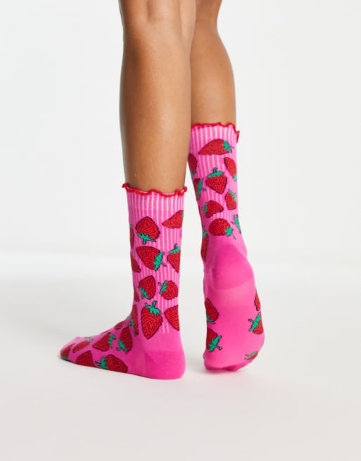 ASOS DESIGN - Chaussettes à volants contrastants et imprimé fraises sur l'ensemble - Multicolore, 2 de 4