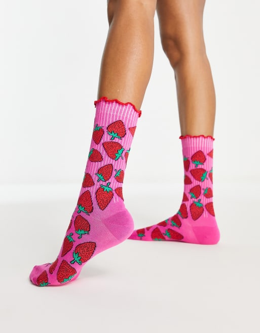 ASOS DESIGN - Chaussettes à volants contrastants et imprimé fraises sur l'ensemble - Multicolore, 3 de 4