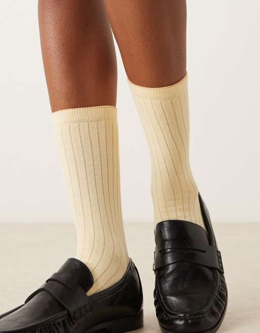 ASOS DESIGN - Chaussettes côtelées ultra douces au toucher avec bordure rose - Jaune