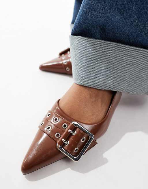 ASOS DESIGN - Chaussures épurées à petit talon avec bride arrière et boucle - Fauve, 4 de 4