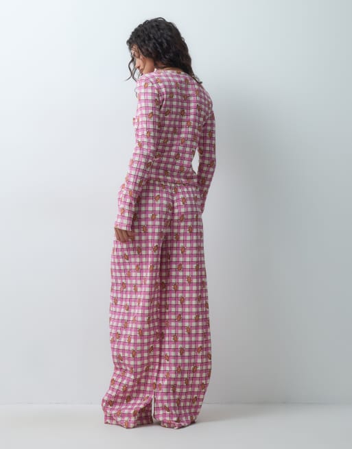 ASOS DESIGN checked pyjama set in gingerbread print, 5 of 5