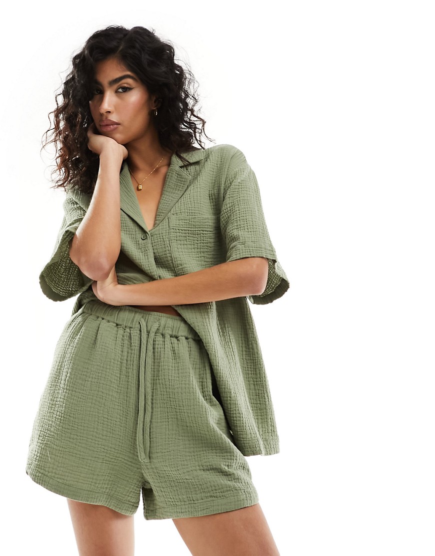 ASOS DESIGN cheesecloth casual short in olive-Green