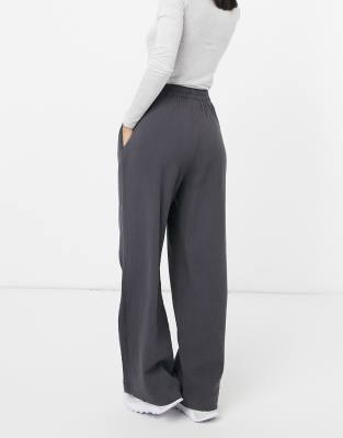 pull on joggers