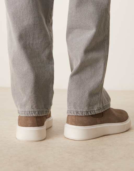 ASOS DESIGN chelsea boots in beige suede, 4 of 4