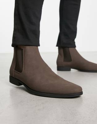  chelsea boots  faux suede