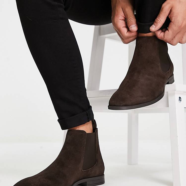 DESIGN chelsea in brown suede with black sole | ASOS