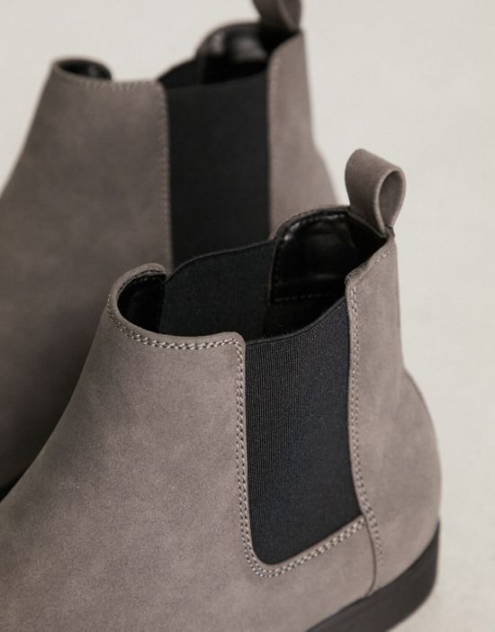 https://images.asos-media.com/products/asos-design-chelsea-boots-in-gray-faux-suede/23918455-3?$n_550w$&wid=550&fit=constrain