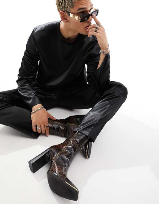 ASOS DESIGN - Chelsea boots met hak van imitatieslangenleer in bruin