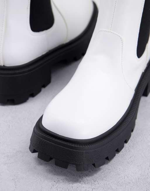 ASOS DESIGN - Chelsea boots met vierkante neus van wit kunstleer met superdikke contrasterende zool, 3 van 4
