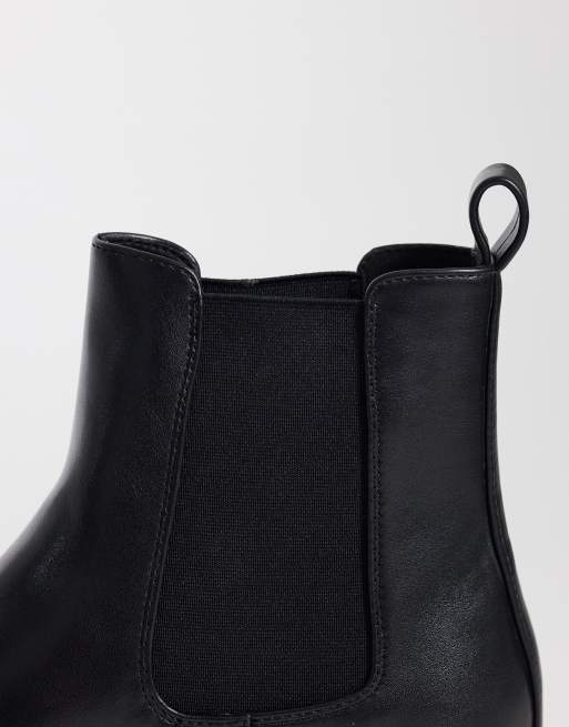 ASOS DESIGN chelsea boots with cleated sole in black, 3 of 4