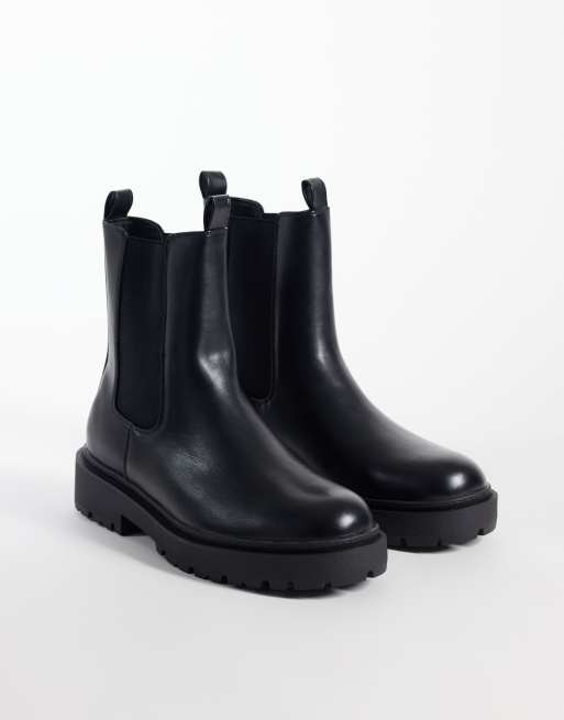 ASOS DESIGN chelsea boots with cleated sole in black, 2 of 4