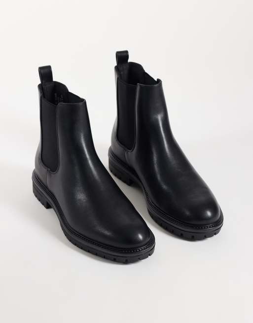 ASOS DESIGN chelsea boots with cleated sole in black, 2 of 4