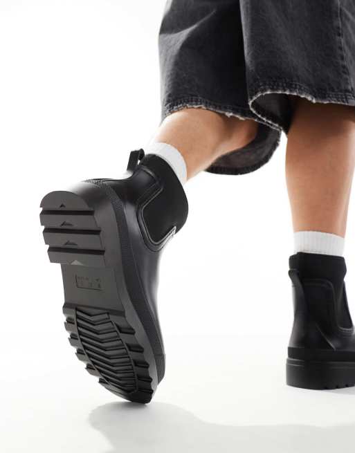 ASOS DESIGN chelsea gumboots in black, 3 of 4