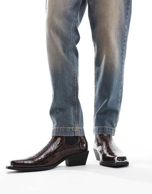 ASOS DESIGN – Chelsea-Stiefel aus Kroko-Kunstleder in Braun mit kubanischem Absatz , 3 von 4