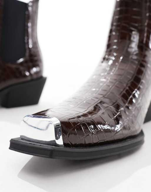 ASOS DESIGN – Chelsea-Stiefel aus Kroko-Kunstleder in Braun mit kubanischem Absatz , 4 von 4