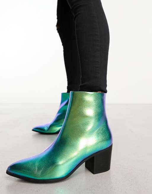 ASOS DESIGN – Chelsea-Stiefel aus Kunstleder in Blau verspiegelt mit Absatz und Lackoptik, 2 von 4
