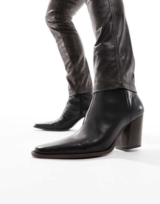 ASOS DESIGN Chelsea Stiefel aus schwarzem Leder mit Absatz und Natursohle ASOS