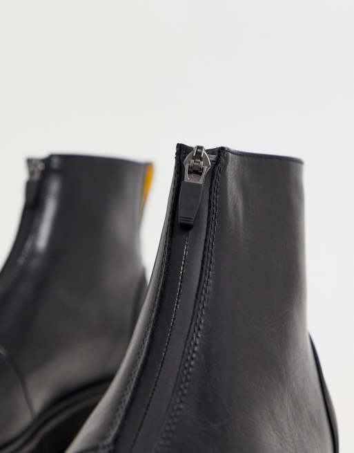 ASOS DESIGN – Chelsea Stiefel aus schwarzem Lederimitat mit Reißverschluss vorn und dicker Sohle Stiefel aus schwarzem Lederimitat