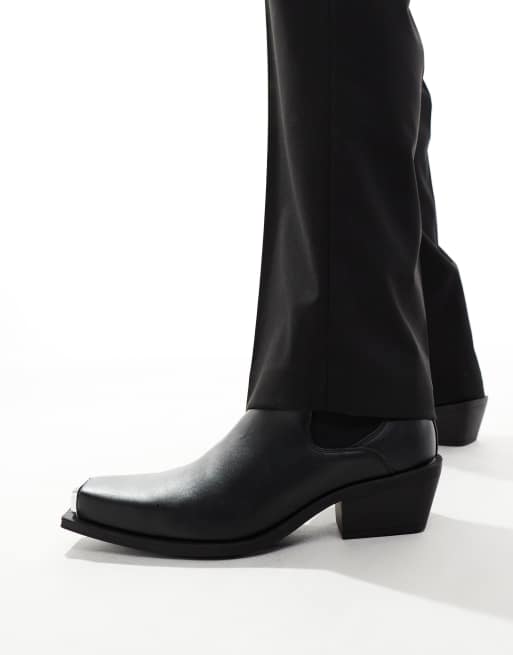 ASOS DESIGN – Chelsea-Stiefel im Westernstil aus schwarzem Kunstleder mit kubanischem Absatz und silberfarbener Zehenkappe, 5 von 5