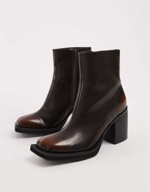 ASOS DESIGN – Chelsea-Stiefel in Braun mit Absatz und abgeschrägter Zehenpartie, 2 von 4