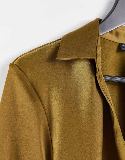 ASOS DESIGN - Chemise ajustée en satin - Olive, 4 de 4
