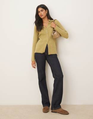 ASOS DESIGN - Chemise ajustée longue en maille - Pistache | ASOS