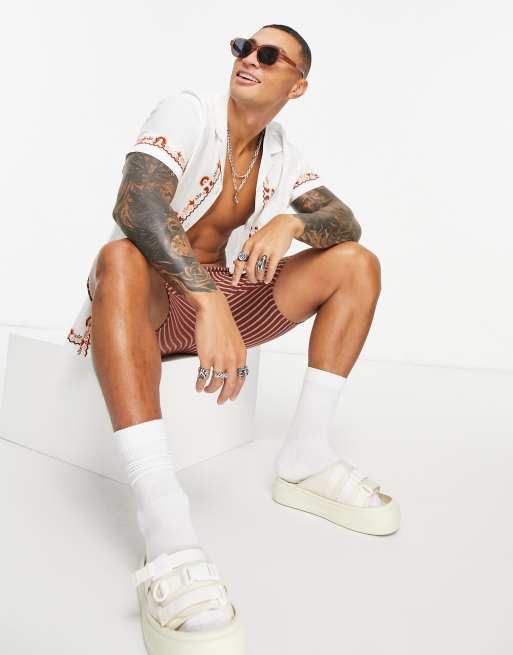 ASOS DESIGN - Chemise classique avec col à revers et broderies en coton flammé - Blanc, 4 de 4