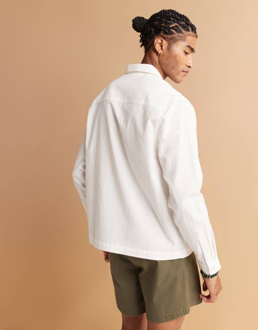 ASOS DESIGN – Kastiges Hemd aus weißem Jacquard mit Reverskragen