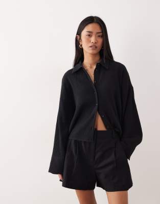 ASOS DESIGN - Chemise courte texturée en coton - Noir
