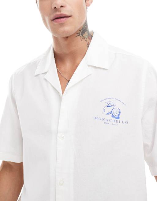 ASOS DESIGN - Chemise décontractée avec col à revers et imprimé sur la poitrine - Blanc