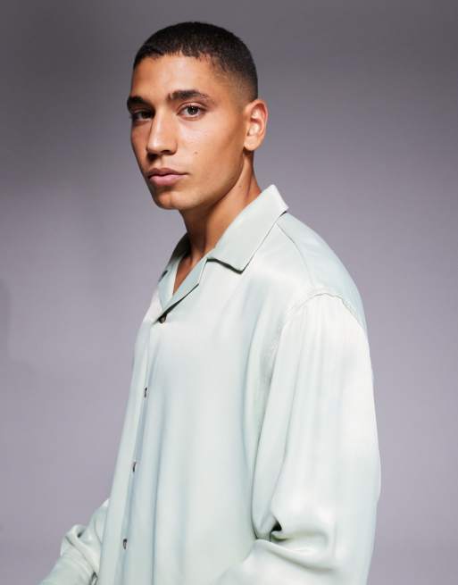 ASOS DESIGN - Chemise décontractée effet satiné avec col à revers - Vert sauge, 4 de 5