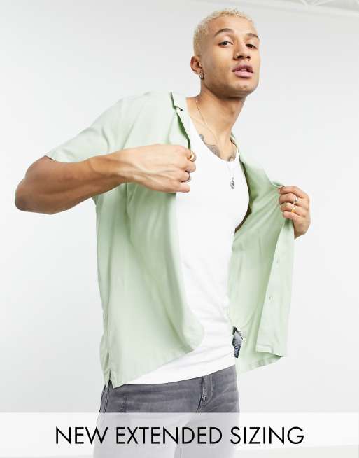 ASOS DESIGN - Chemise décontractée en viscose avec col bas à revers - Vert pistache