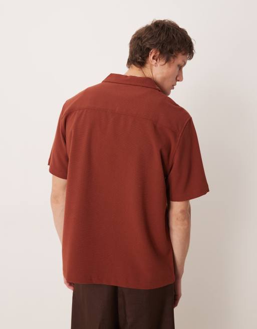 ASOS DESIGN - Chemise décontractée texturée à col à revers et broderie sur la poitrine - Marron, 3 de 5