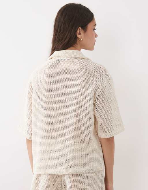 ASOS DESIGN - Chemise d'ensemble en maille ajourée avec col à revers et détails à broderie Cornelli - Crème, 4 de 4