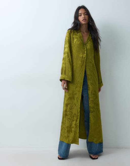 ASOS DESIGN chemise longue en jacquard satiné boutonnée couleur olive, 2 de 5