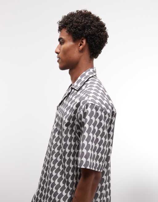 ASOS DESIGN - Chemise oversize aspect lin avec col à revers et imprimé géométrique - Noir et blanc, 3 de 5