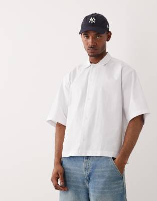 ASOS DESIGN - Chemise oversize en popeline avec patte de boutonnage - Blanc